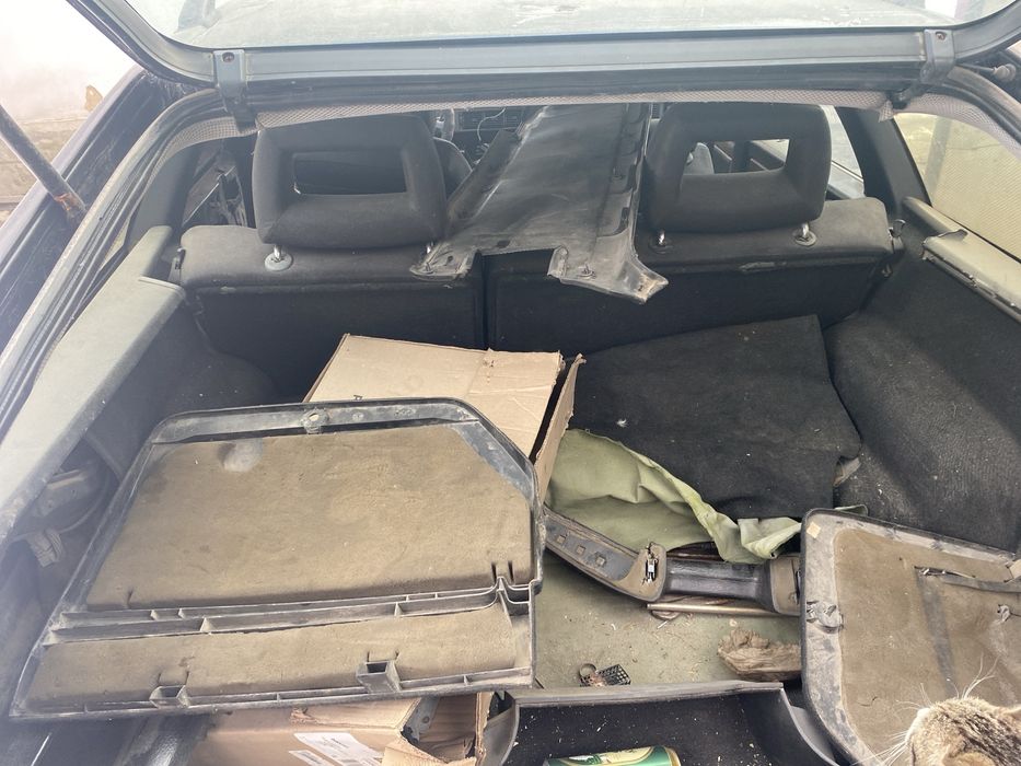 Продам авто ауди 100 универсал на запчясти