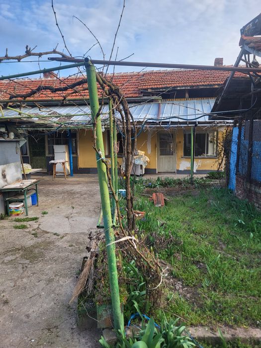 Продава се къща в с.Якимово обл.Монтана