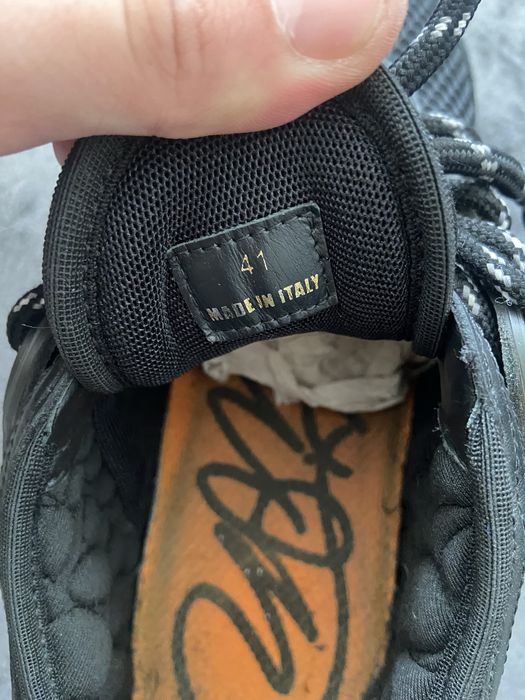 Versace chain reaction