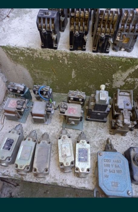 Contactor întrerupător