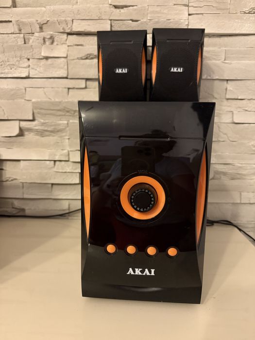 Sistem audio Akai