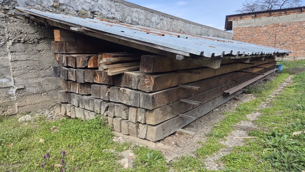 Vând capriori, grinzi de brad, 8m lungime