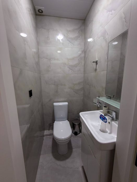 Yakkasaroy tumanida 2 xonali uy sotiladi.