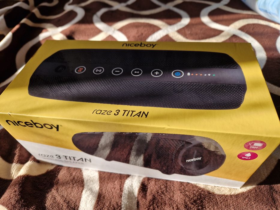 Vând boxă portabilă Niceboy Raze 3 Titan
