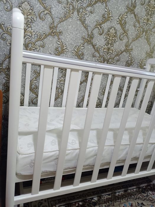 Продам детскую кроватку