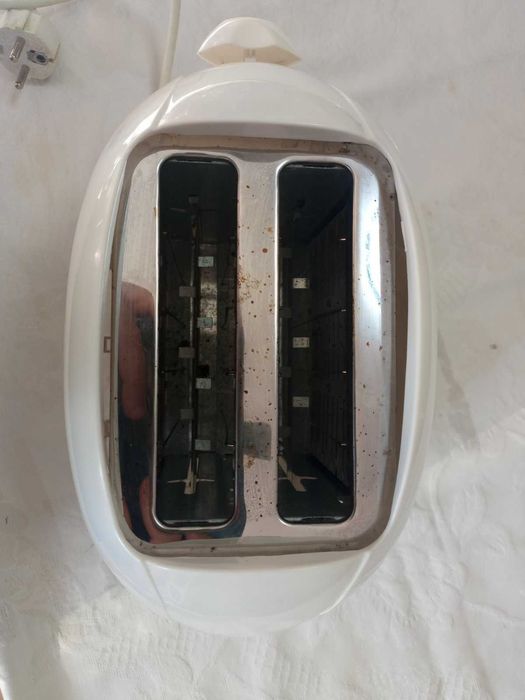 Тостер DOMO Smart и органайзер за бита - 15 лв.