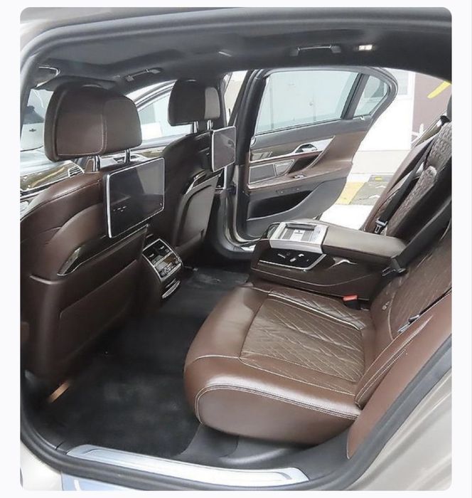 BMW 7-Series 745Le iPerformance Design Pure Excellence