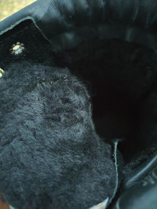 Продам берцы зимние