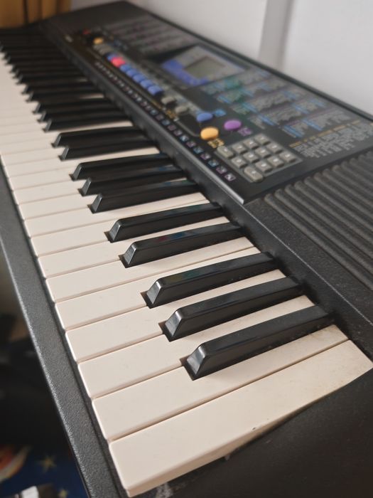 Orga yamaha cu stativ