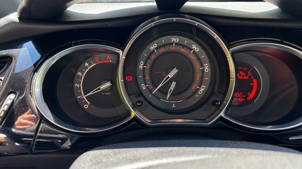 Продавам Citroen  DS3