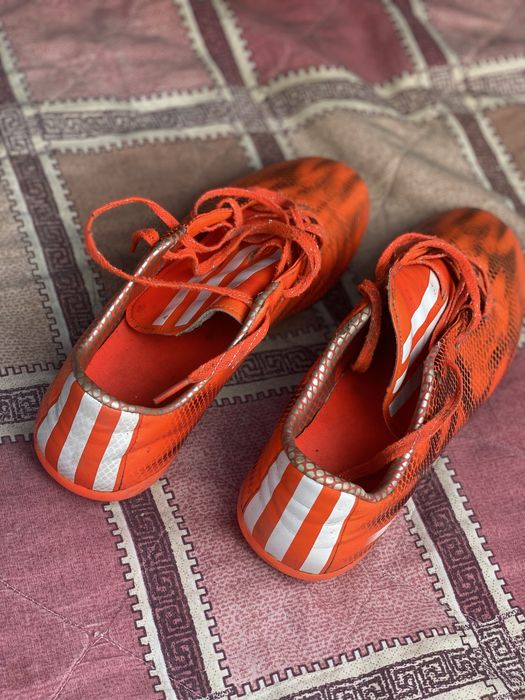 Бутонки Adidas x f10