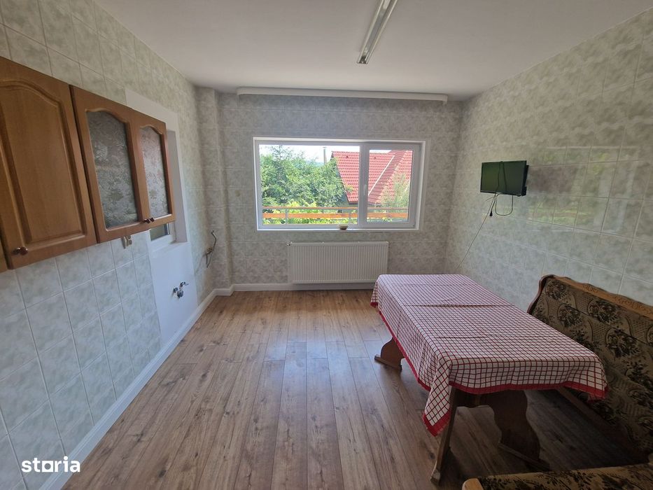 Casa Comarnic cartier ghiosesti +teren 700 mp