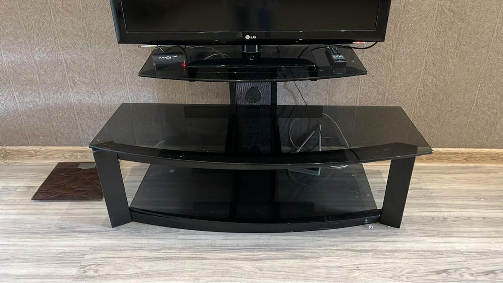 Продам подставку под телевизор