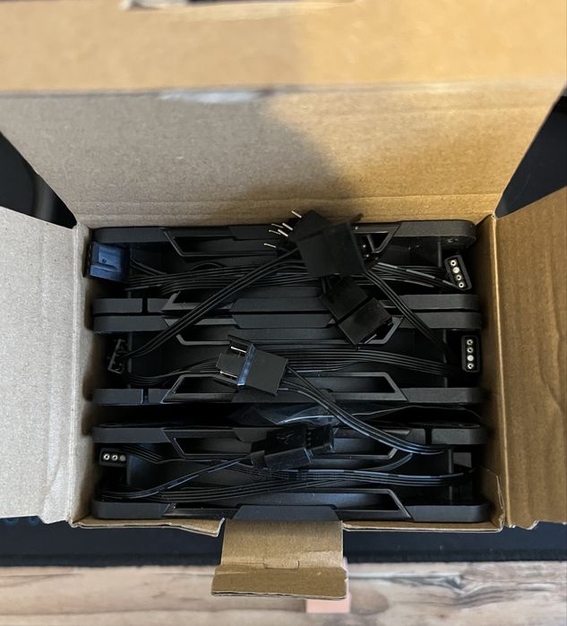 Pachet 3 ventilatoare Arctic P12 Pro Reverse A-RGB