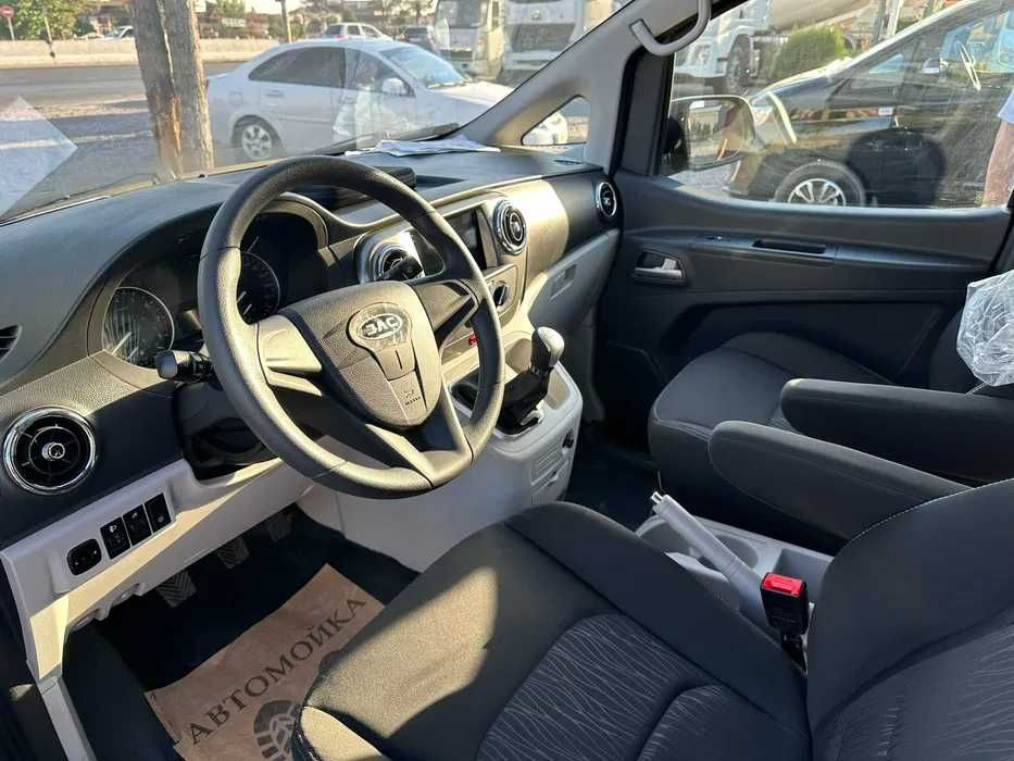 JAC M3 Miniven 2025  garantia va bonuslar bilan xarid qiling