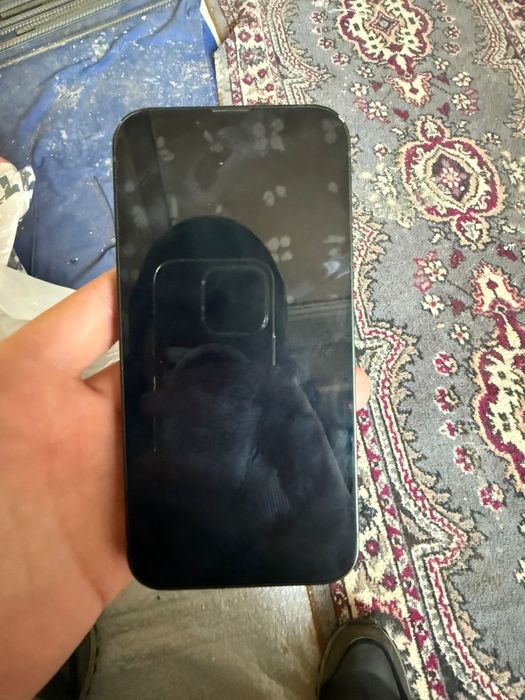 Продам айфон 13 идеал надо срочно продать