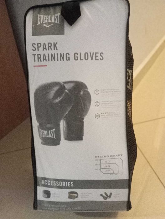 Боксови ръкавици Everlast