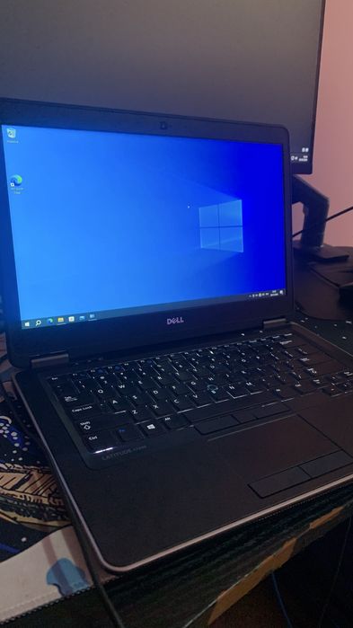 Ноутбук для работ