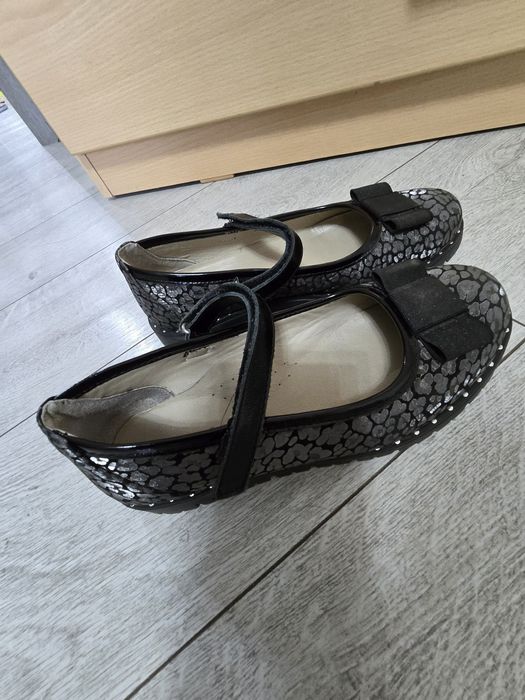 Туфли в школу на девочку