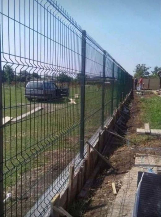 Vand si fac garduri din plasa bordurată