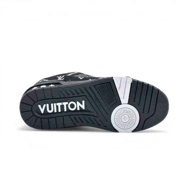 Adidasi LV model nou