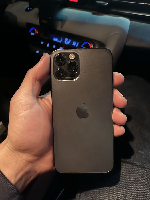 Айфон 12про.