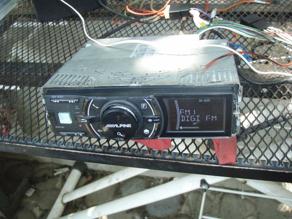 Radio USB MP3 Alpine iDA-X311, fara buton de volum