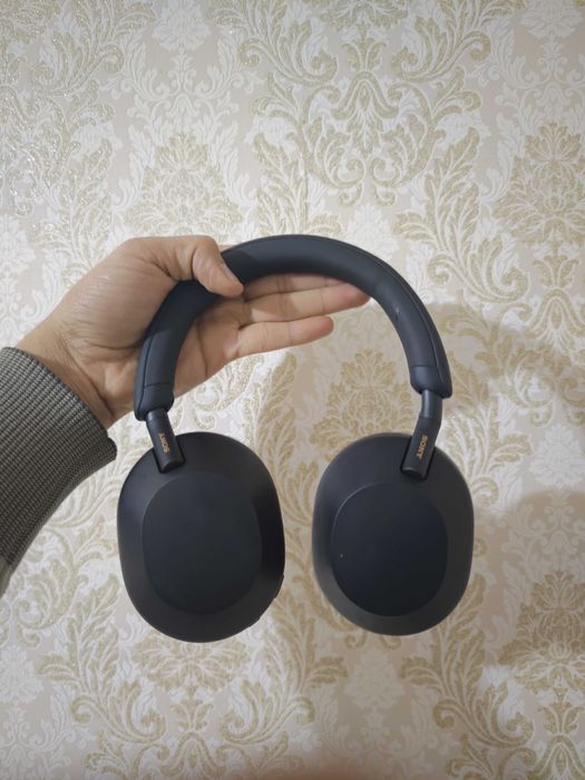 наушник Sony XM5  ползовал 1месяц (отличный состояние) полный комплект