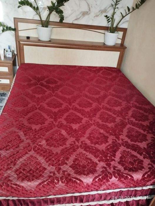 Кровать продам в отличном состоянии