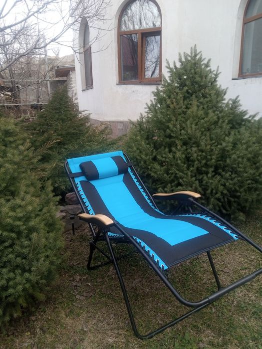 Шезлонг туристический