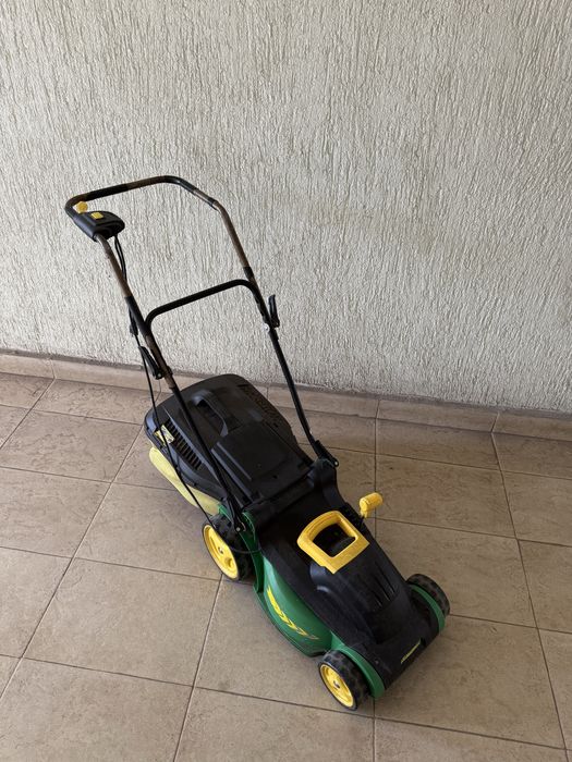 Продавам Електрическа косачка OKEY