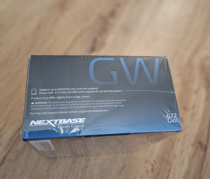 Vând camera auto nextbase 622GW