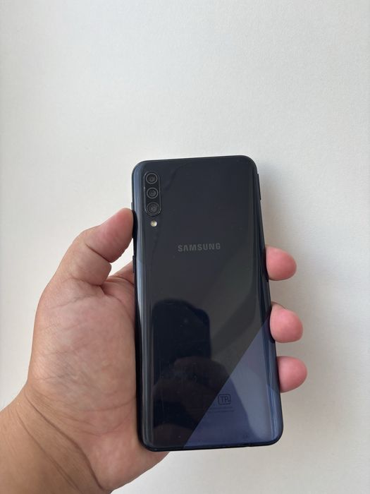 Samsung A30память 32гиг