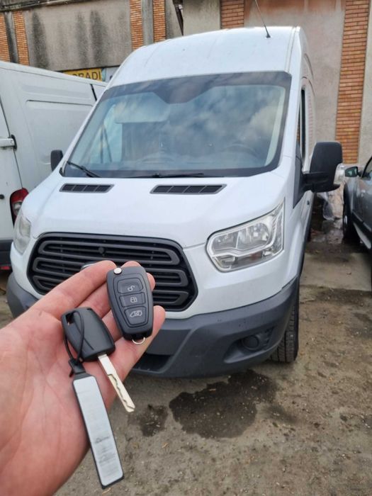 Reparatie contact blocat si programare chei autoutilitare dube pe loc