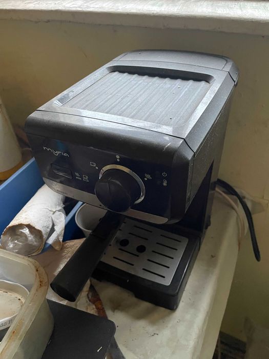 Pachet 4 electrocasnice bucătărie Frigider Arctic, Aragaz Zanussi