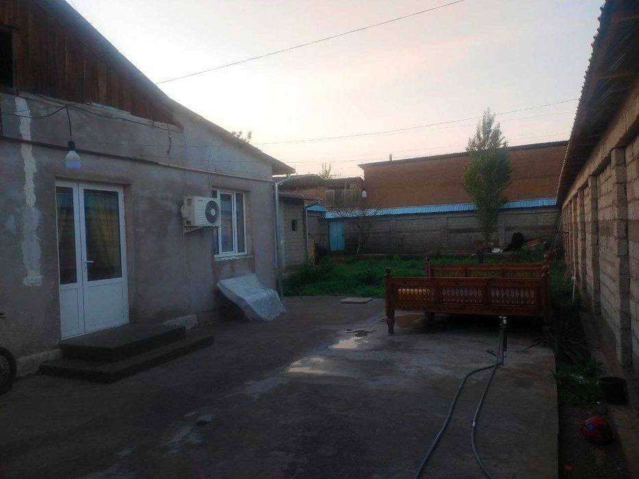 Сабзавот махалла 4,5 сотых ли хонадон СОТИЛАДИ