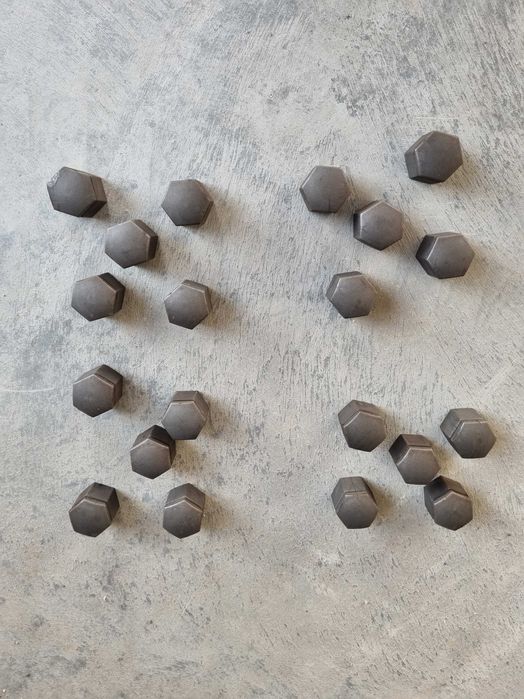 Set Antifurt Roti Original GM Astra j 2009-2015 si capace  prezoane.