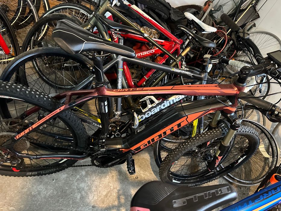 Bicicletă Giant Hybrid 27,5 Shimano Deore Xt Import Germania