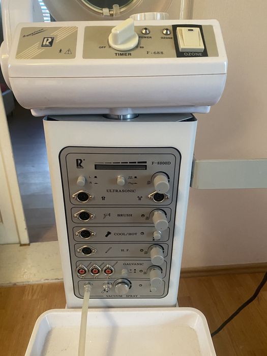 Scaun masaj/cosmetica + lampa