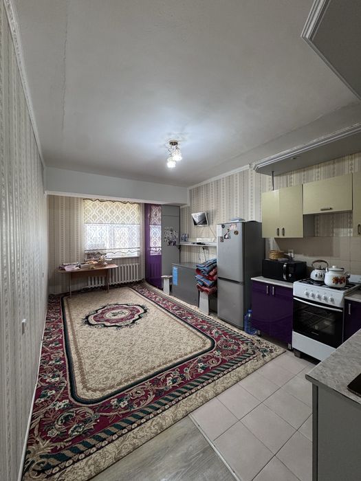 1 бөлмелі квартира сатылады!