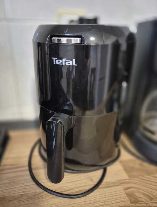 Friteuza cu aer cald Tefal Easy Fry Compact EY101815