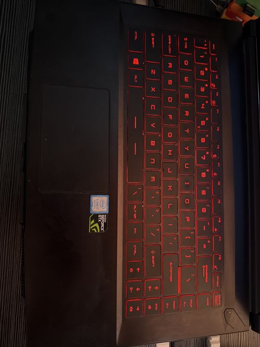 Laptop  MSI thin GF63 8RC