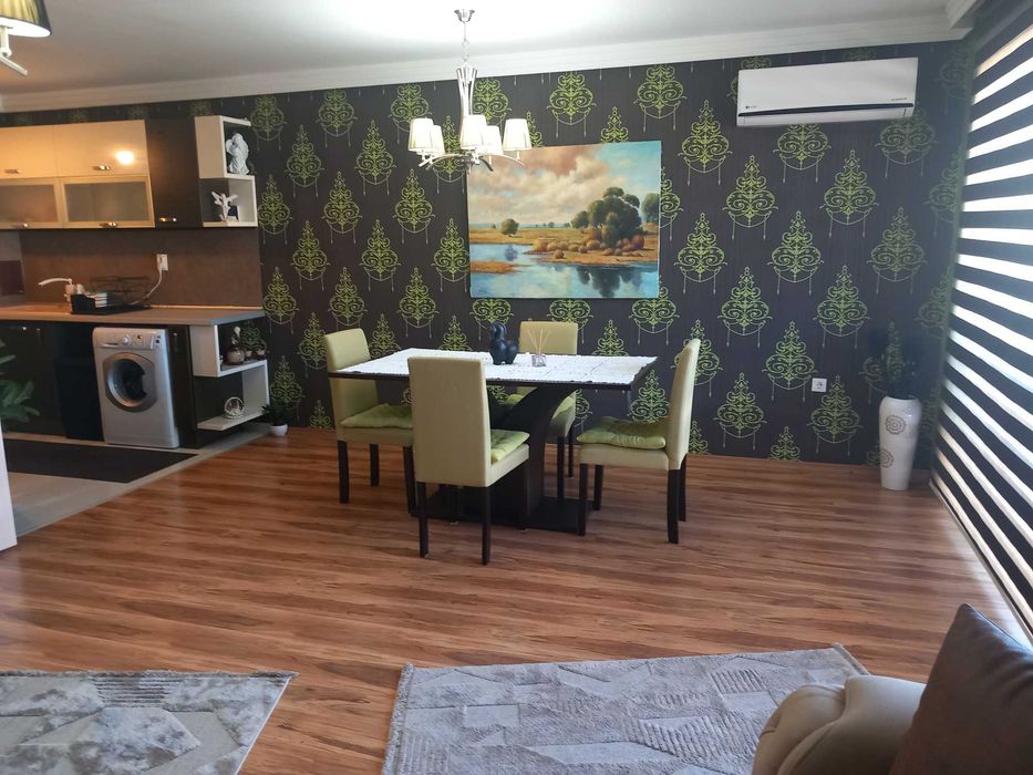 Дава се под наем Тристаен апартамент в Несебър - 106 кв.м за 561 € - Снимка #2