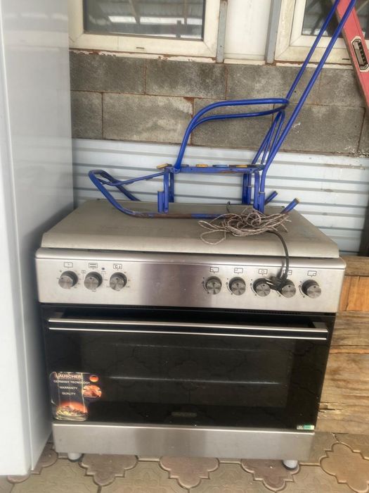 газовая плита с духовкой