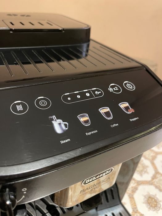Внос!! DeLonghi Magnifica EVO