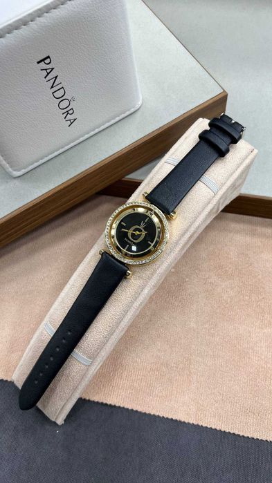 Ayollar qo'l saoti, kvars mexanizmli siz va yaqinlaringiz un sovg'aga