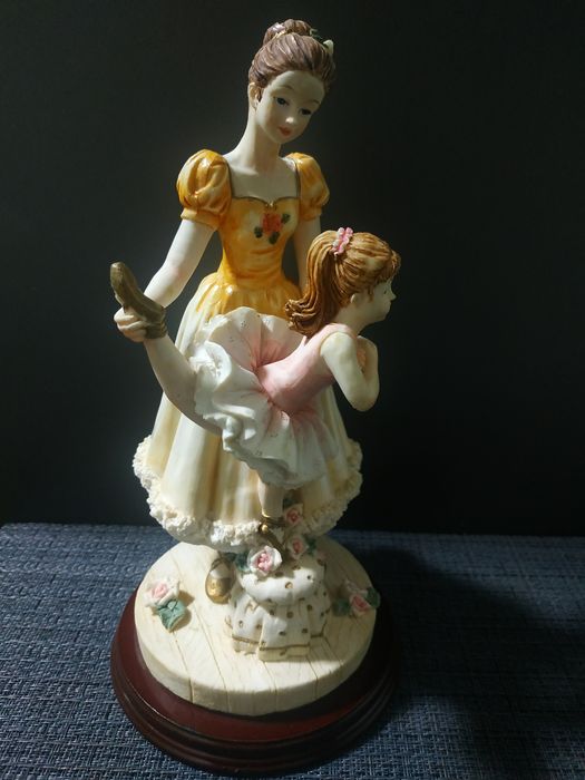 Статуэтка "Урок балета"