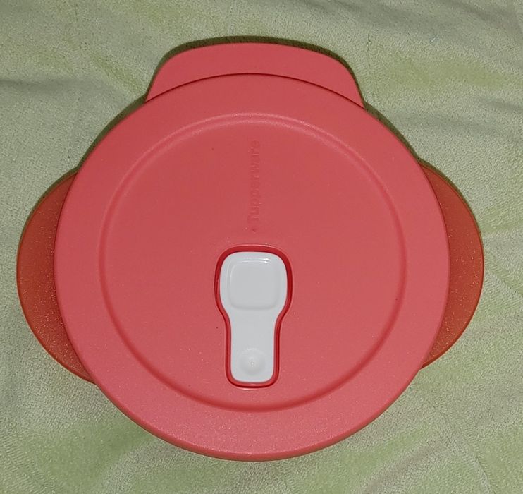 Tupperware- налични. Цени по договаряне- 10%