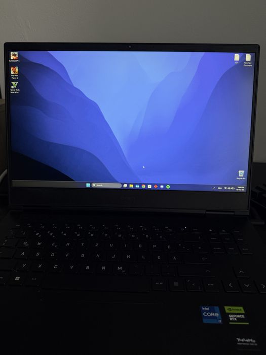 Laptop Omen 4060 I7 16GB RAM