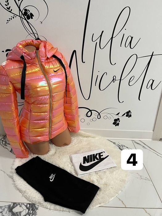 Seturi dama  geacă +tricou +colanti